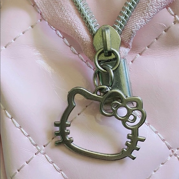 Hello Kitty Quilted shoulder bag - Picture 3 of 5